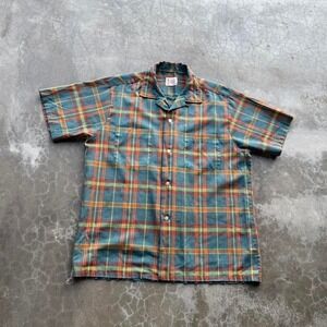 True vintage 60's Penneys short sleeve loop collar button up shirt size medium